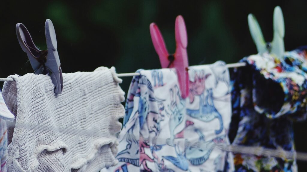 How to Get Ink Out of Dryer Drums Safely and Effectively guide to ink removal, dryer drum care, cleaning methods, safety, and laundry protection.