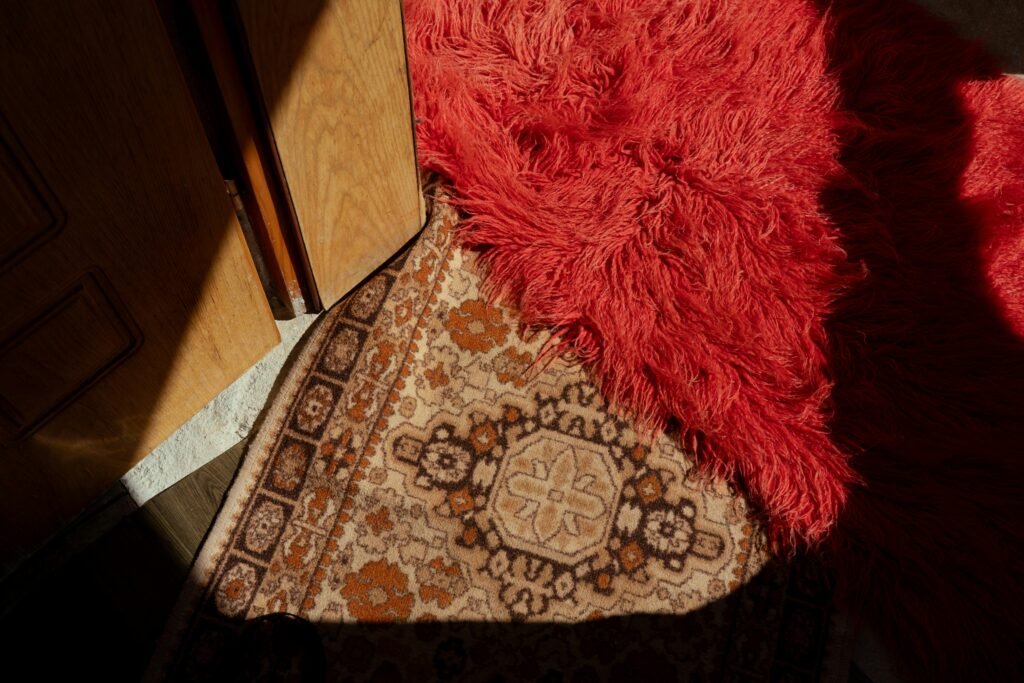 How to Get Gum Out of Carpet Safe Methods for Removing Sticky Residue guide to gum removal, sticky residue cleaning, carpet care, and safe stain treatment.