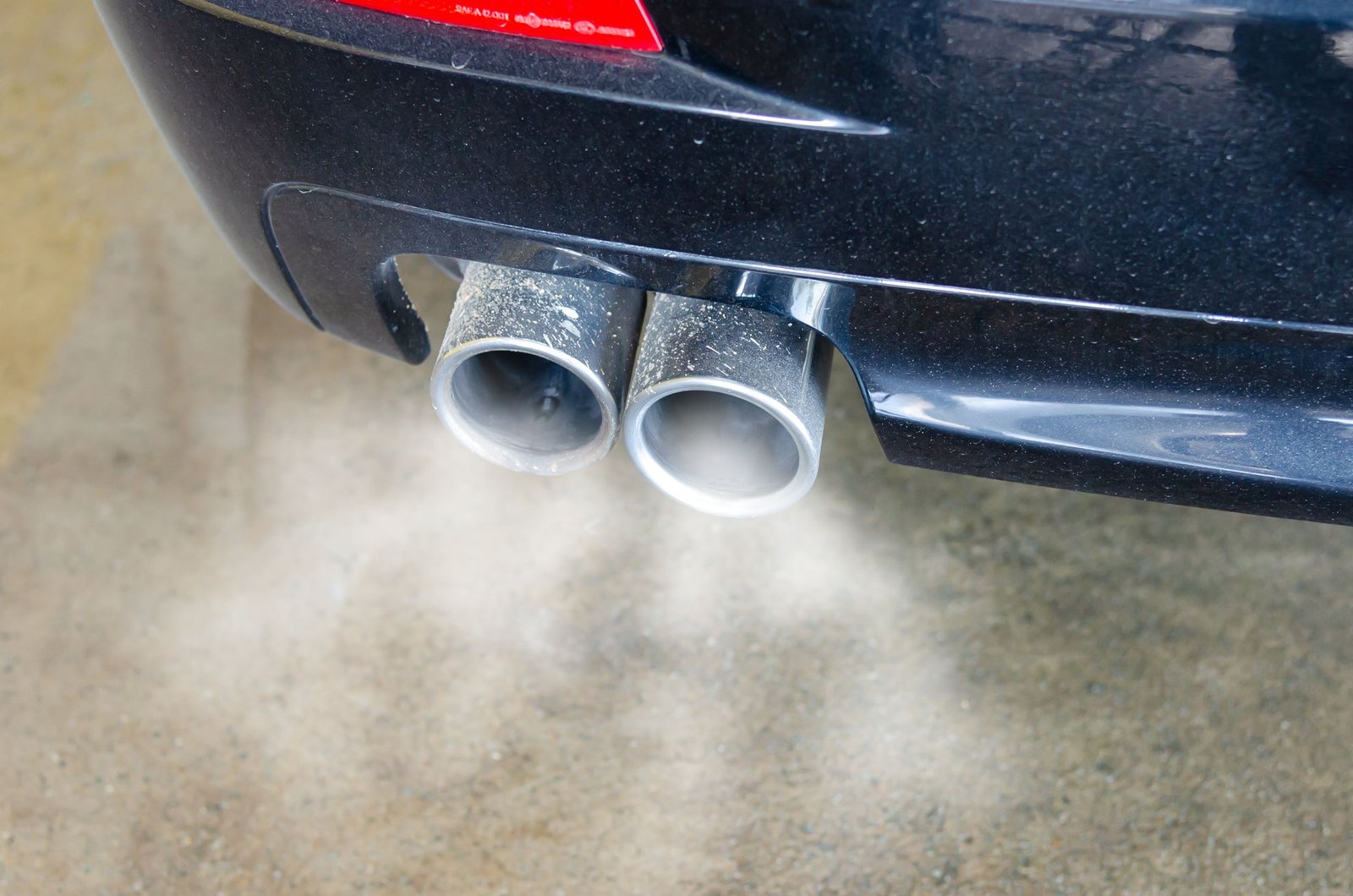 Water Coming Out of Exhaust Causes, Warning Signs & Solutions