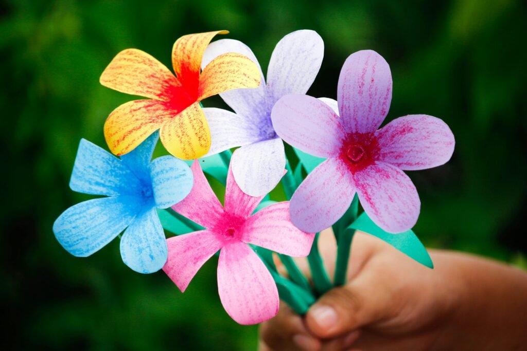 How to Make a Flower Out of Pipe Cleaners 6 Easy Patterns + Pro Tips guide featuring DIY flower patterns, colorful pipe cleaners, and simple crafting steps.